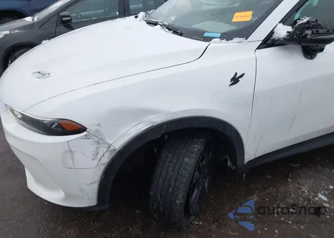 2023 Dodge Hornet Gt Plus Awd z USA, uszkodzony, nr VIN ZACNDFBN8P3A04914